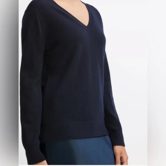 VINCE Cashmere Weekend V-Neck Sweater - Navy - Picture 1 of 9